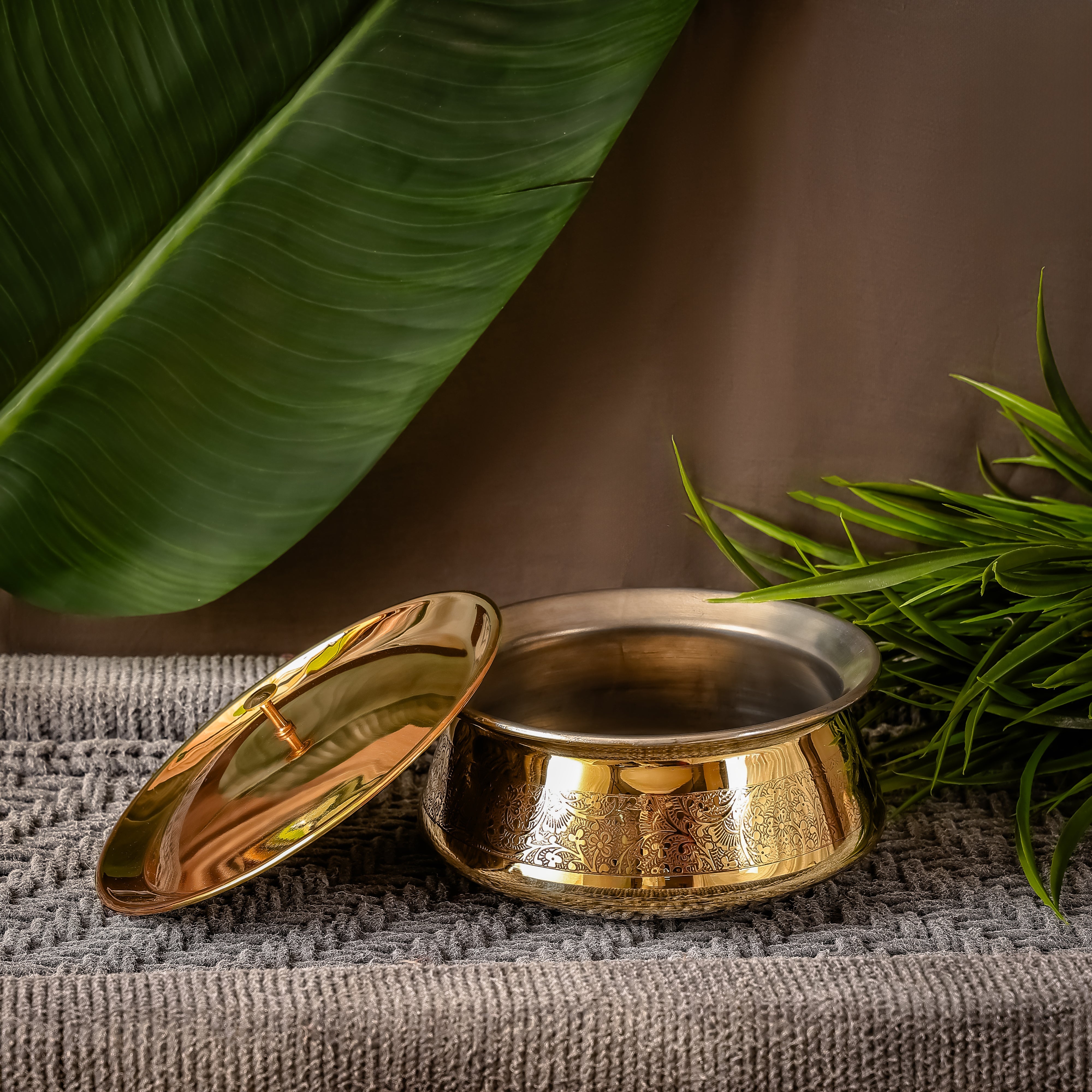 Brass Handi with Lid | Maharaja Design |Traditional Cookware | Naturally Non-Toxic & Sustainable