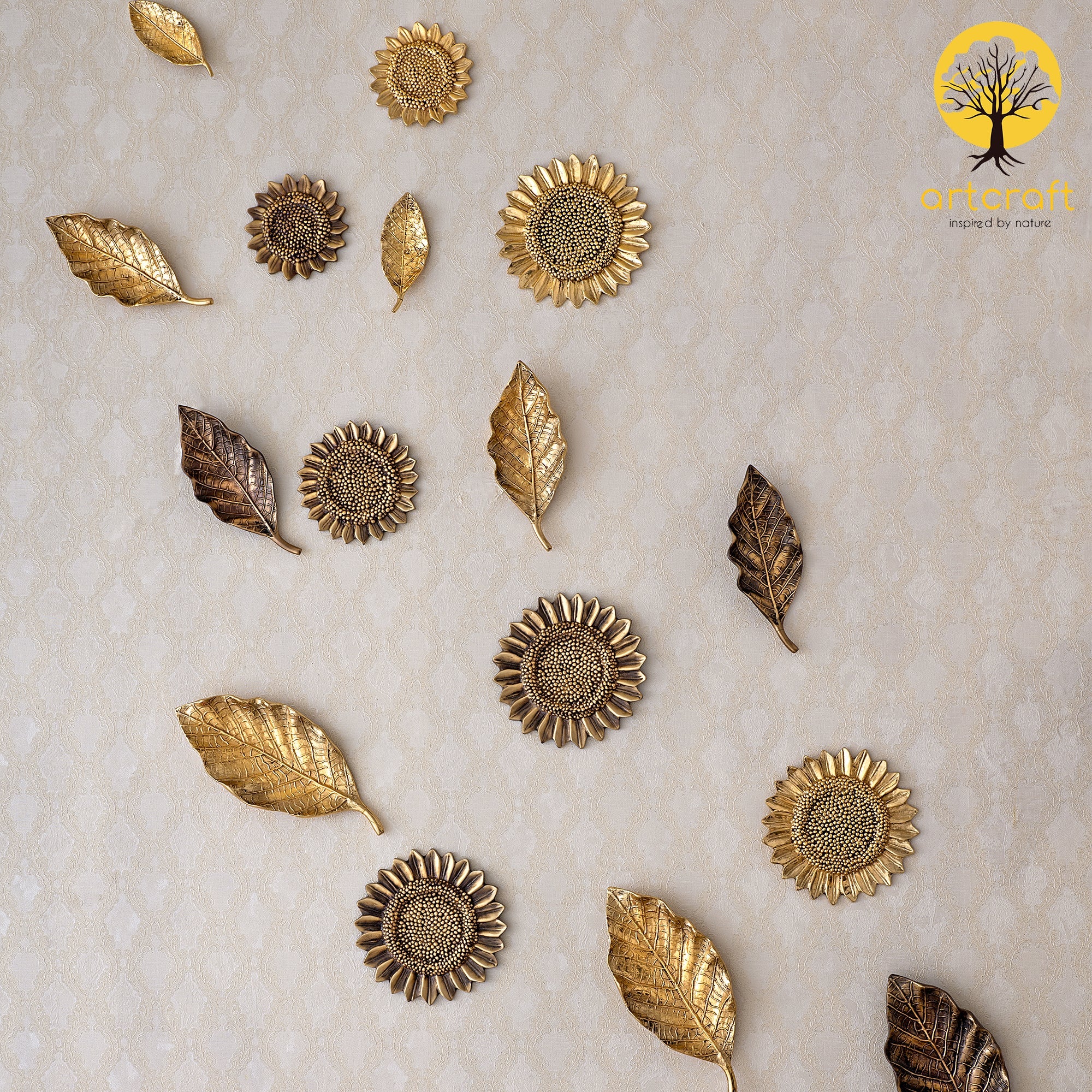 SUNFLOWER WITH LEAVES WALL HANGING - 100% MADE IN BRASS